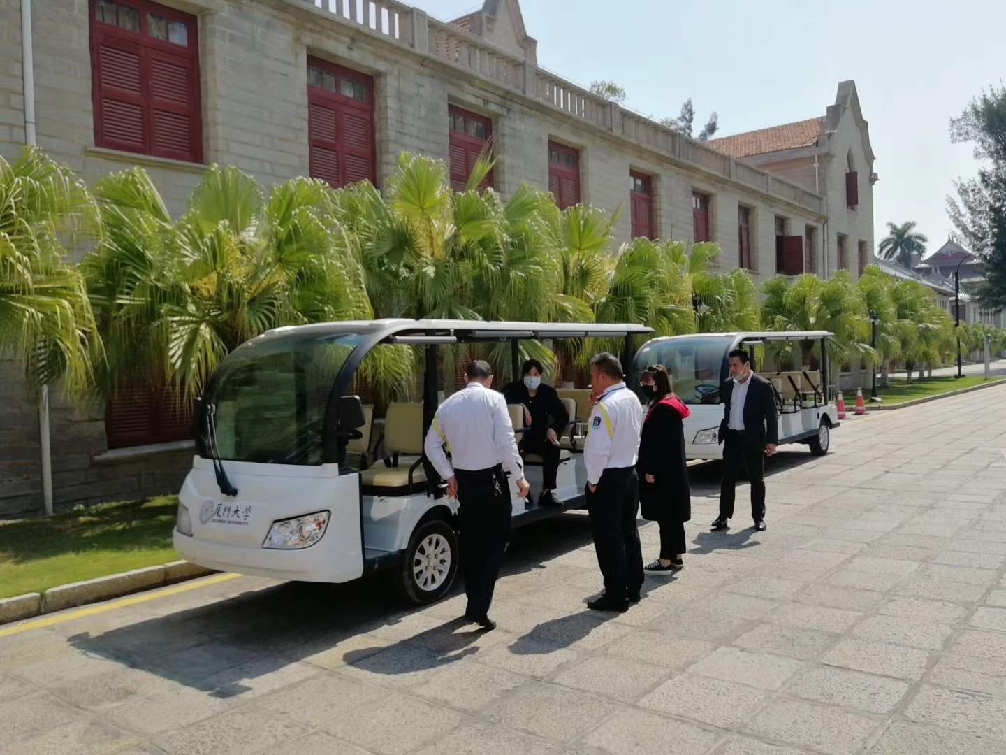 廈門大學旅游旺季添新車，選擇卓越電動車